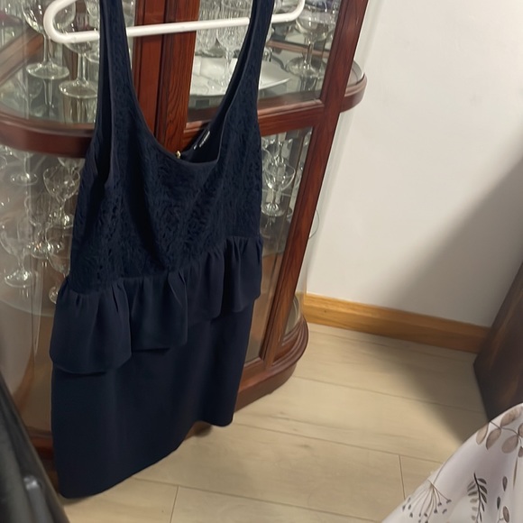 Dress used good as new - Picture 2 of 5